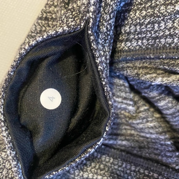 Lululemon Wunder Under Leggings 🌵4 - Picture 5 of 12